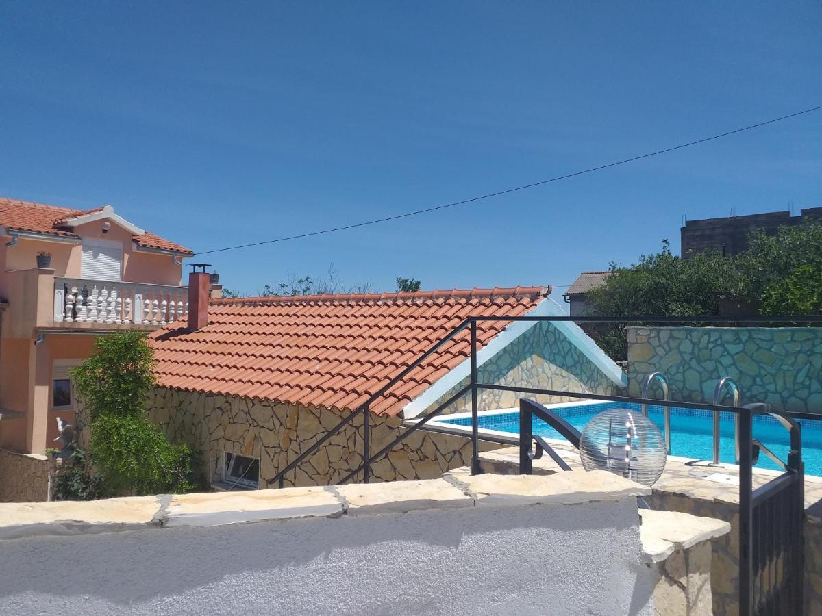 הוילה סקארדין House Milovic מראה חיצוני תמונה