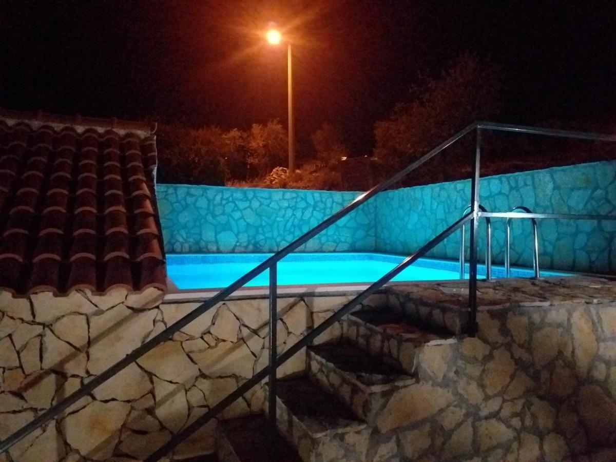 הוילה סקארדין House Milovic מראה חיצוני תמונה
